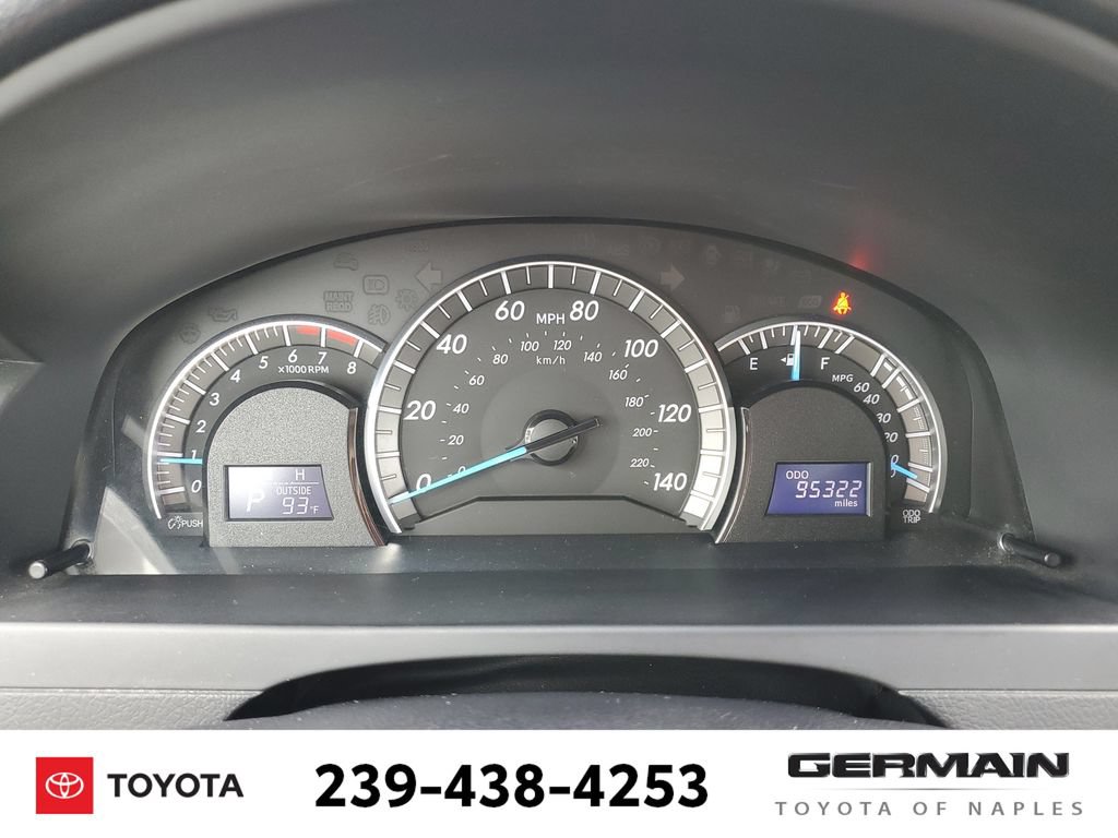 Used 2013 Toyota Camry SE FWD image 25