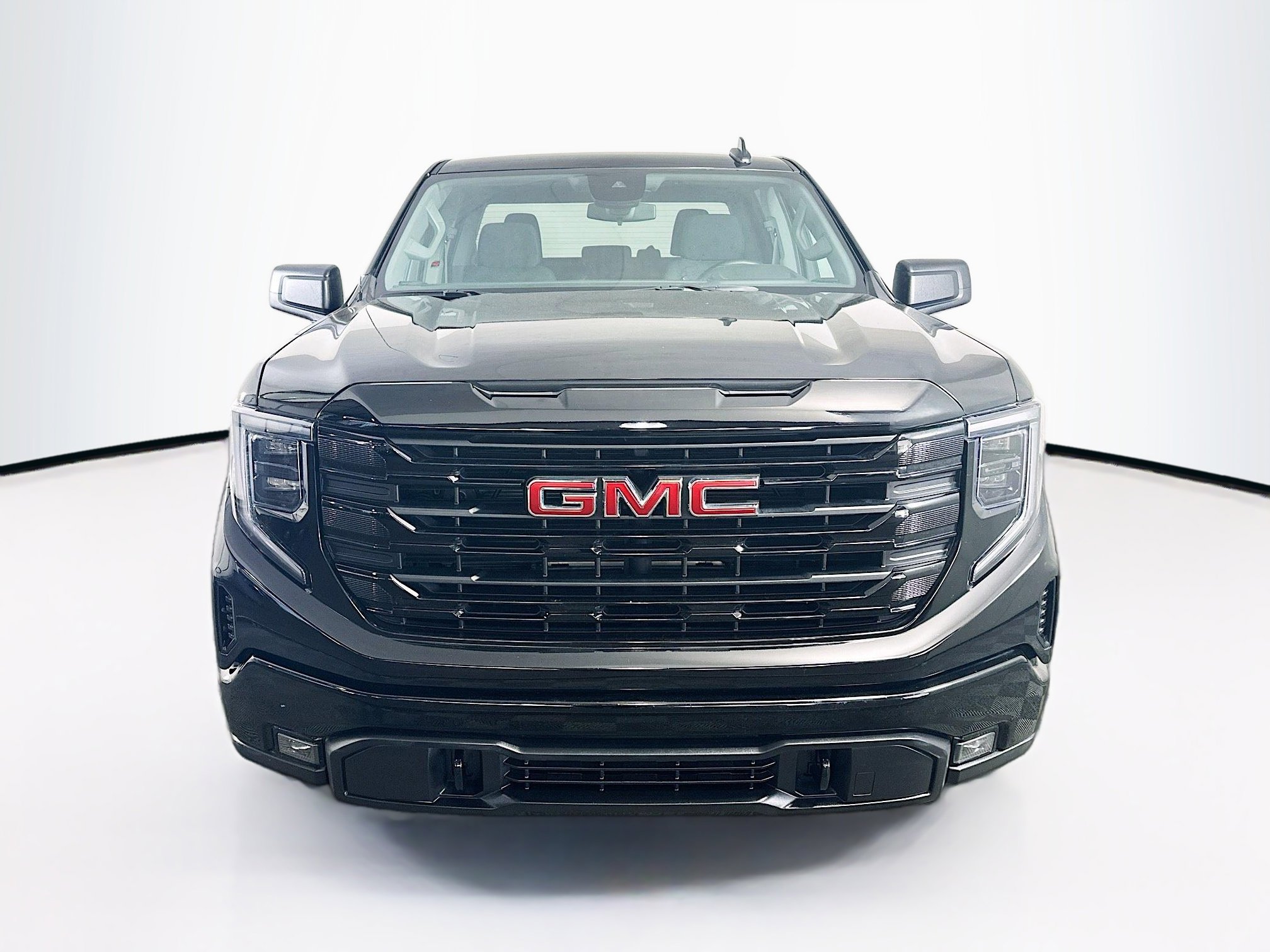Used 2024 GMC Sierra 1500 Elevation image 2