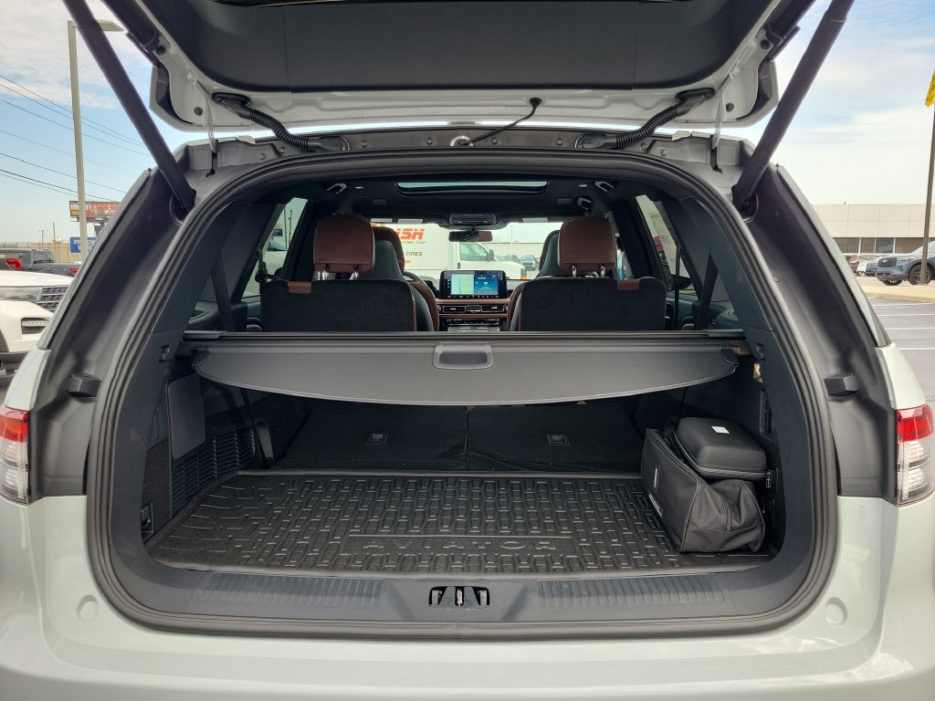 New 2027 Lincoln Aviator Reserve AWD/4WD image 10