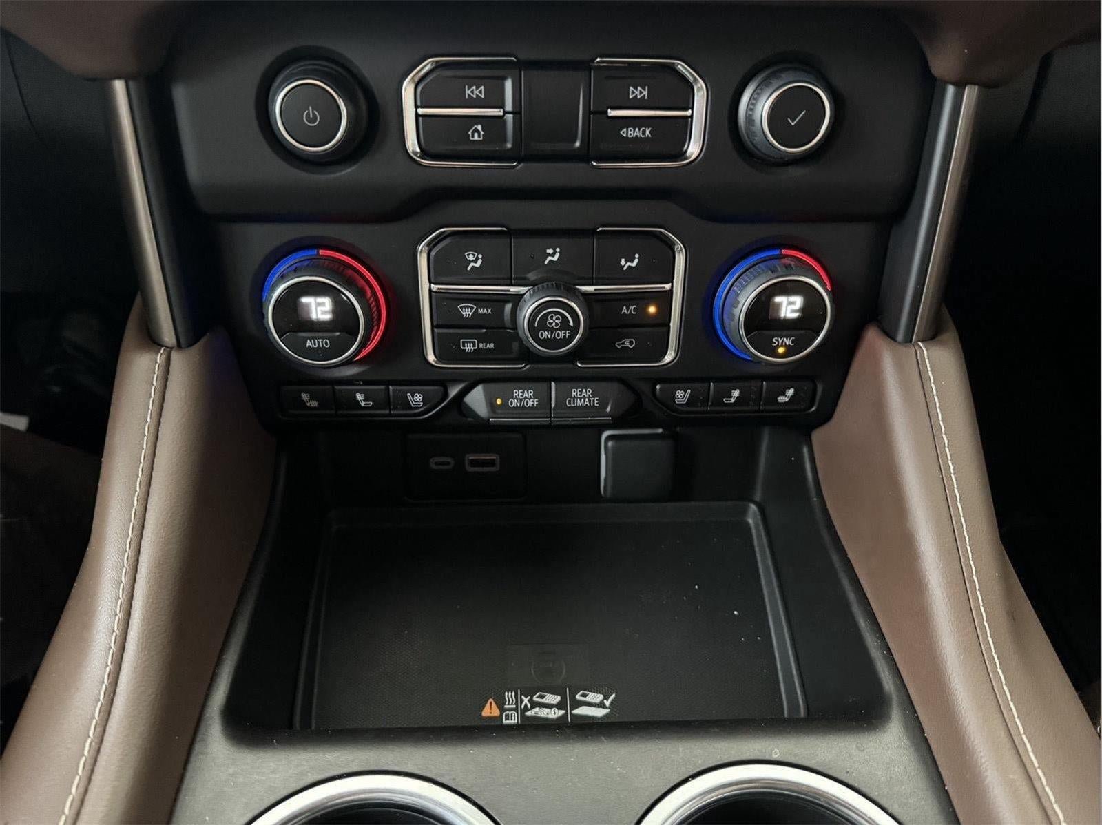 Used 2024 Chevrolet Tahoe High Country AWD/4WD image 31