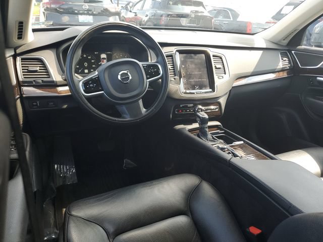 Used 2019 Volvo XC90 T6 Momentum AWD/4WD image 10