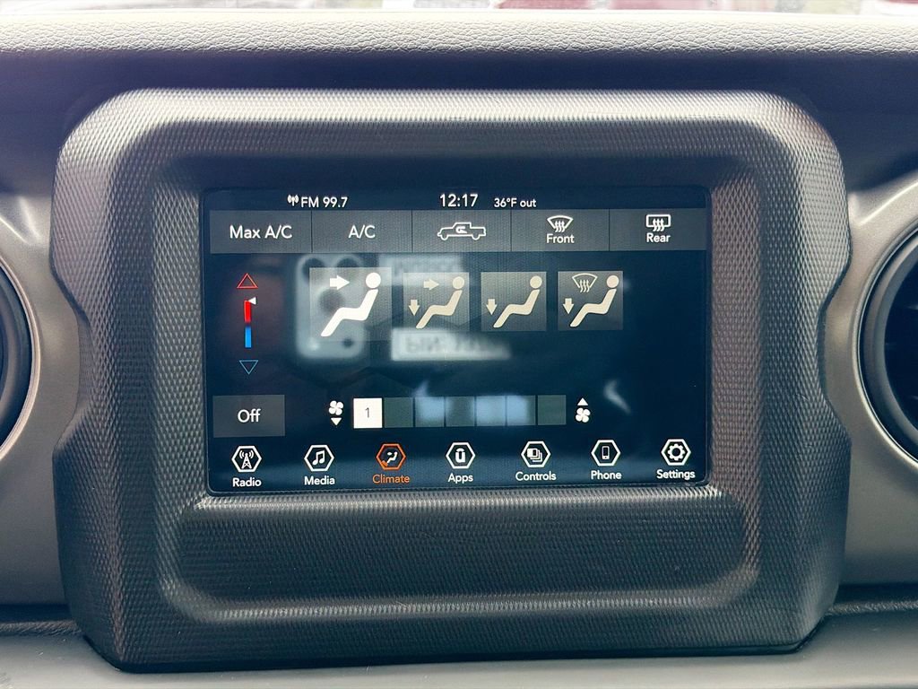 Used 2023 Jeep Gladiator Sport image 29