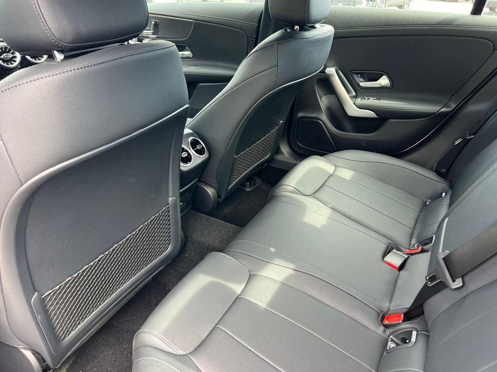 New 2025 Mercedes-Benz CLA 250 4MATIC image 32