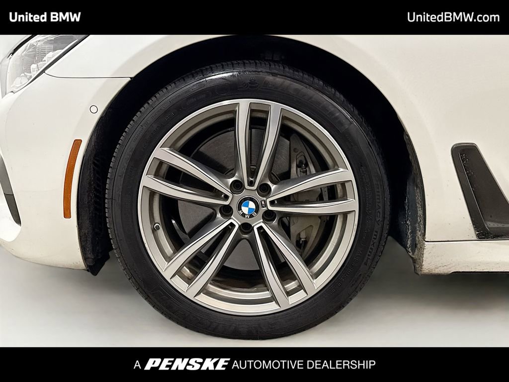 Used 2019 BMW 750i w/ M Sport Package video 2