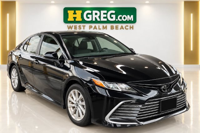 Used 2024 Toyota Camry LE FWD image 6
