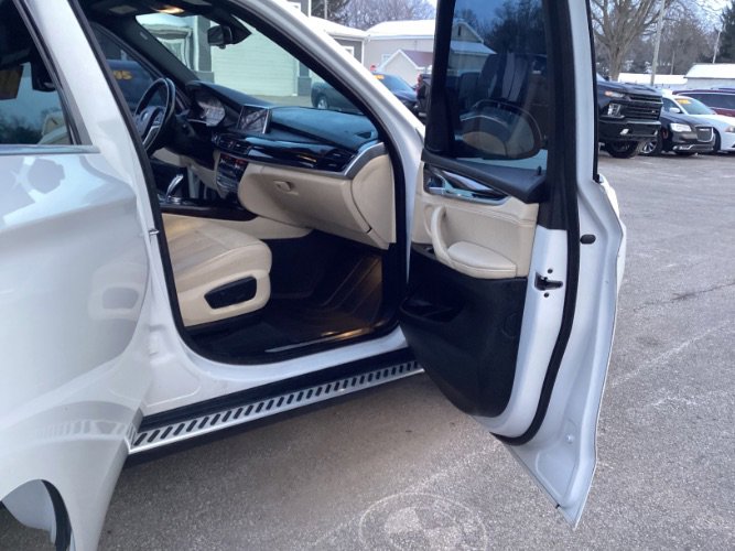 Used 2017 BMW X5 xDrive35i image 7