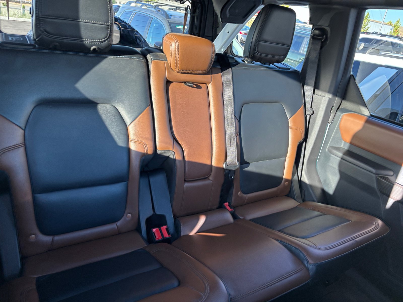 Used 2024 Ford Bronco Outer Banks w/ Sasquatch Package AWD/4WD image 19