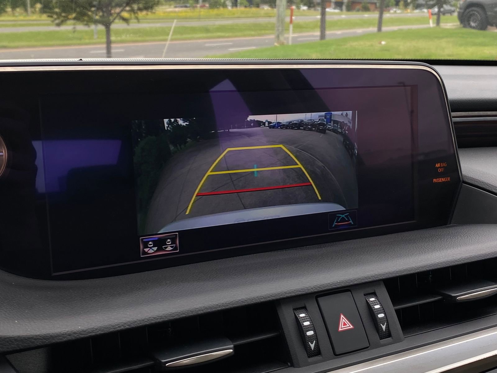 Used 2019 Lexus ES 350 w/ Premium Package FWD image 16