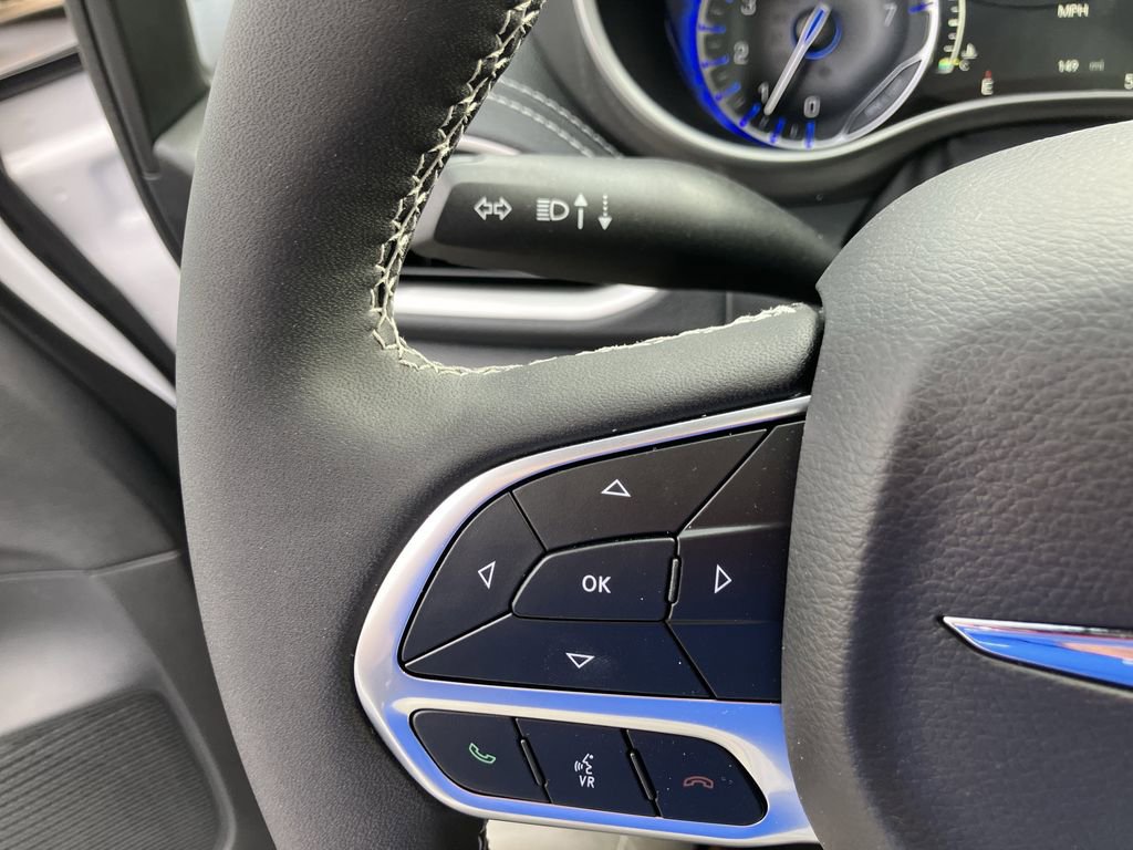 New 2026 Chrysler Pacifica Select image 19