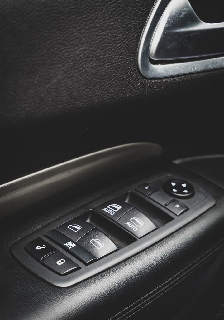 Used 2020 Dodge Durango SXT image 15