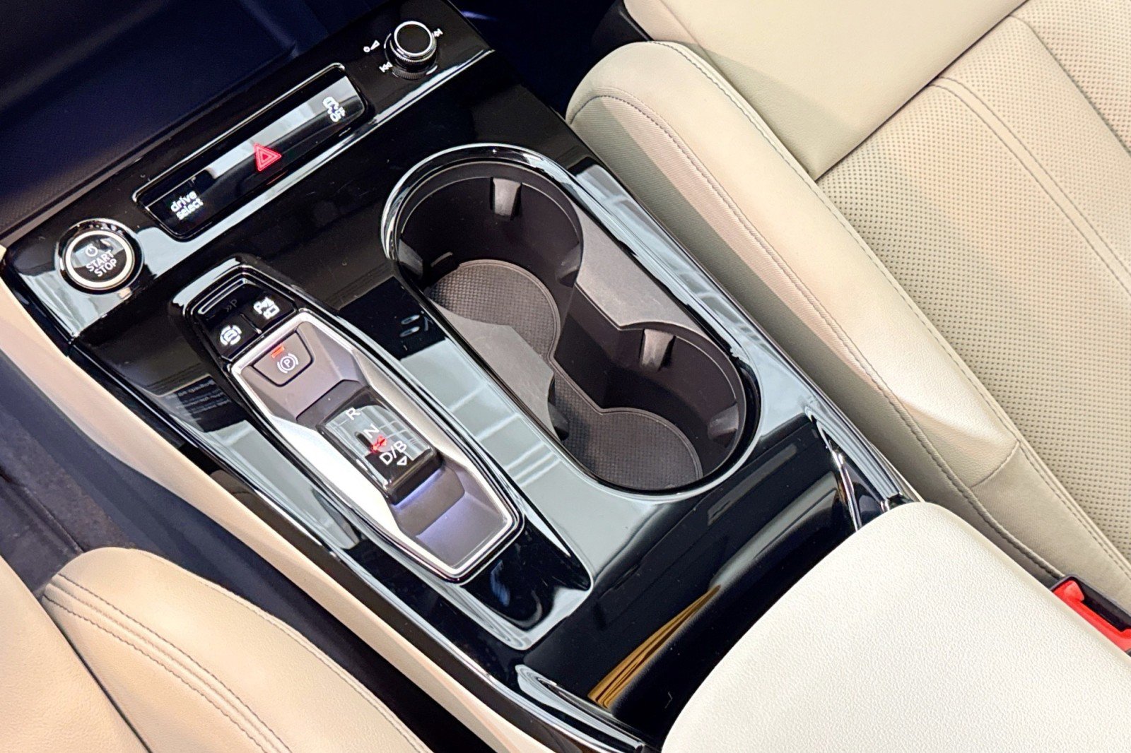 Used 2025 Audi Q6 e-tron Prestige w/ Beige Warm Weather Package image 15