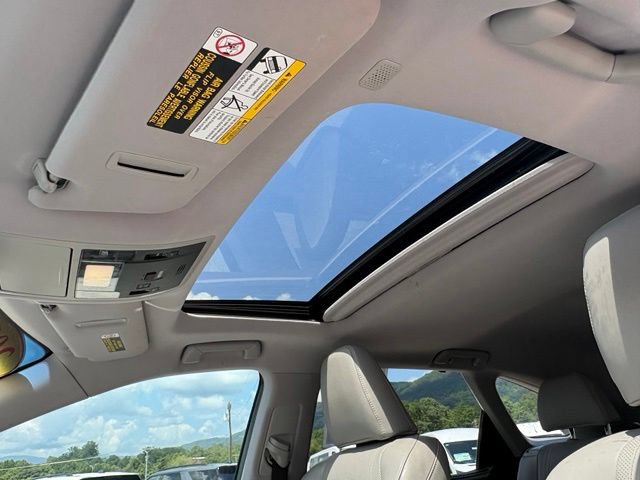 Used 2018 Lexus RX 350L Luxury w/ Accessory Package FWD image 28