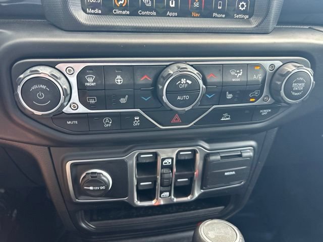 Used 2023 Jeep Wrangler Unlimited Sahara AWD/4WD image 40