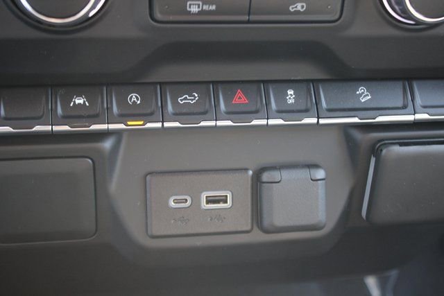 Used 2023 Chevrolet Silverado 1500 Custom Trail Boss image 9