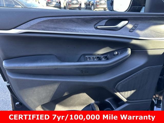 Used 2023 Jeep Grand Cherokee Limited image 16