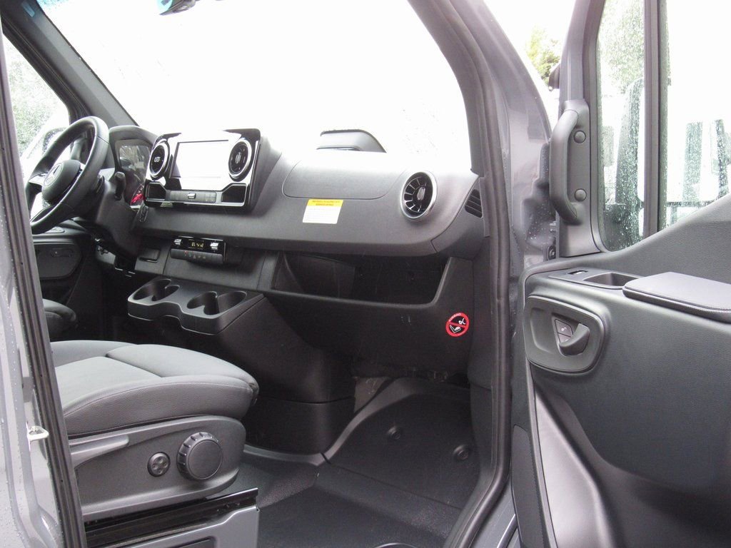 New 2025 Mercedes-Benz Sprinter 2500 image 15