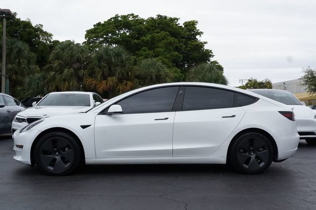 Used 2021 Tesla Model 3 Standard Range Plus RWD image 4
