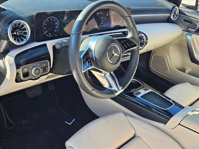 Used 2024 Mercedes-Benz CLA 250 image 9