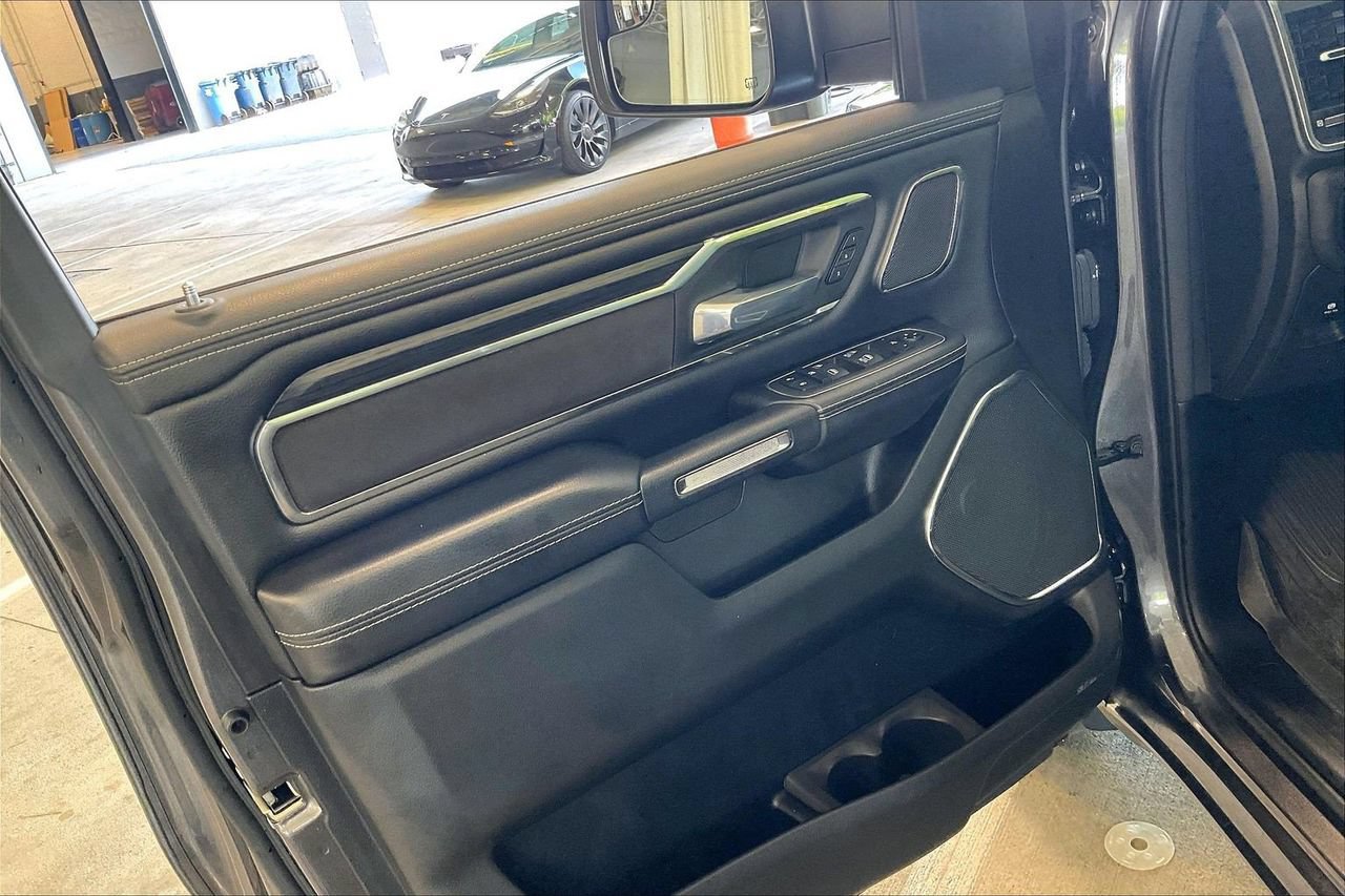 Used 2024 RAM 1500 Laramie AWD/4WD image 28
