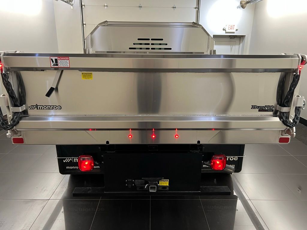 New 2025 Ford F550 4x4 Supercab Super Duty image 5