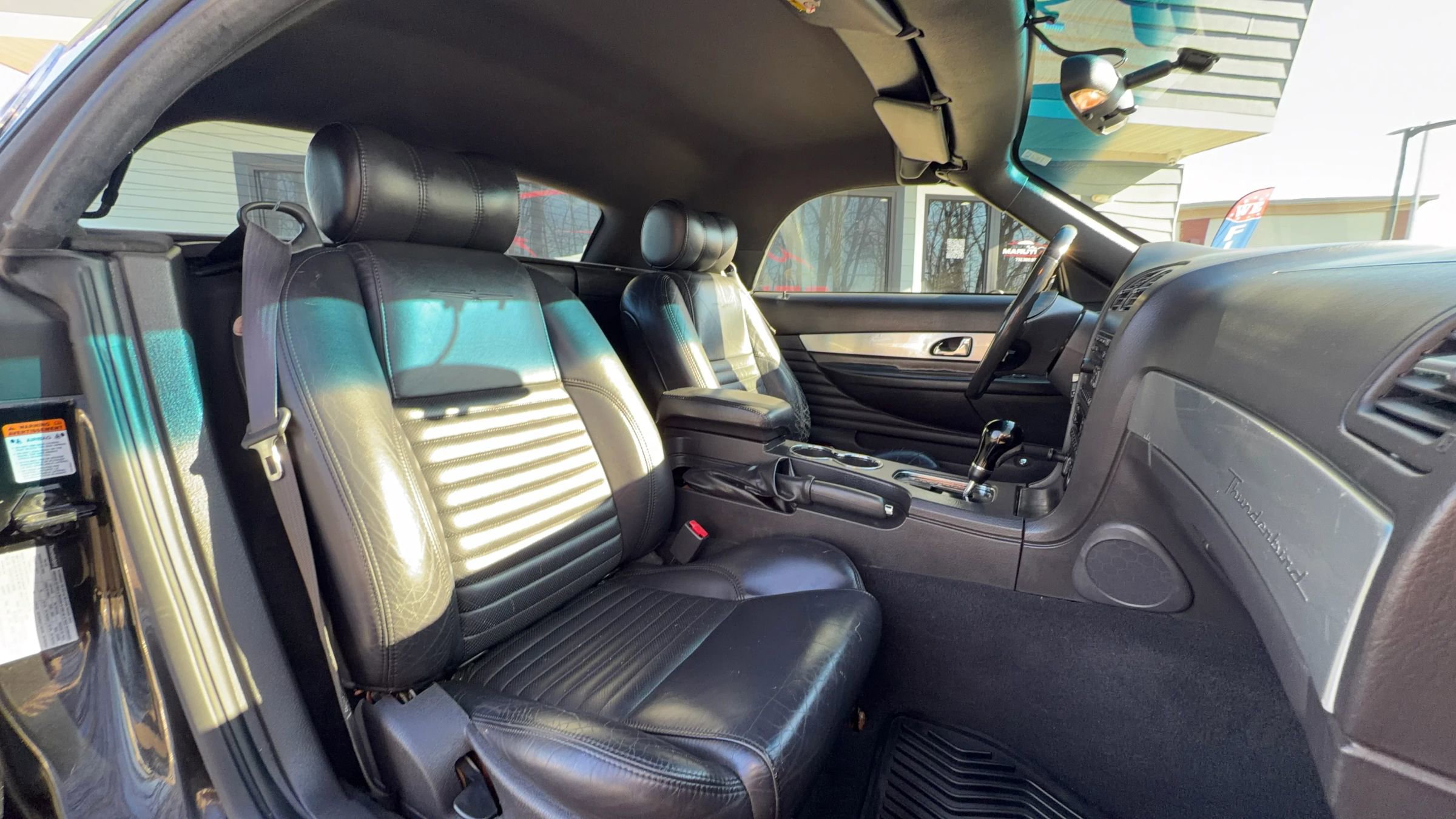 Used 2002 Ford Thunderbird image 18