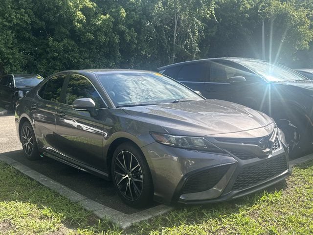 Used 2021 Toyota Camry SE w/ Convenience Package