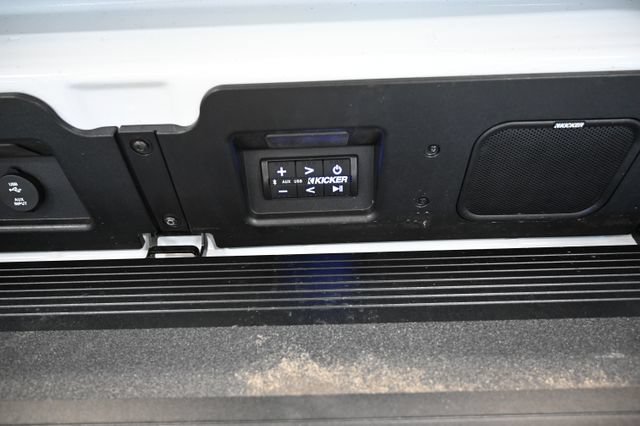 Used 2025 GMC Sierra 1500 AT4X AWD/4WD image 9