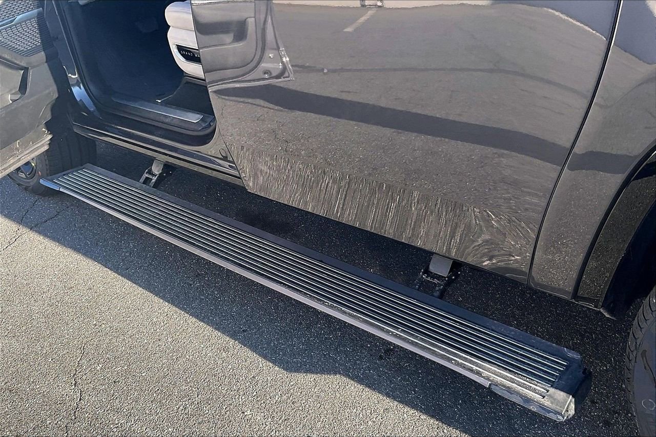 New 2026 Jeep Grand Wagoneer L Summit w/ Premium Group III image 10