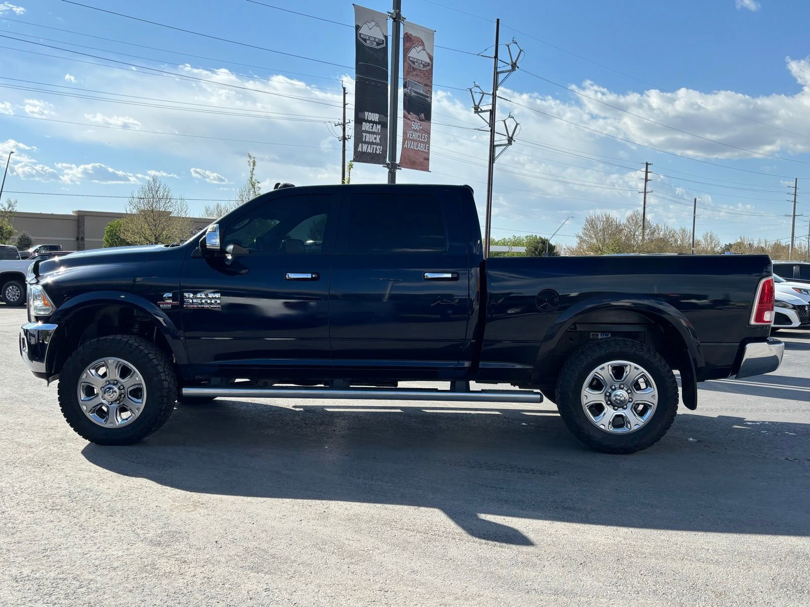 Used 2015 RAM 3500 Laramie w/ Convenience Group AWD/4WD image 8
