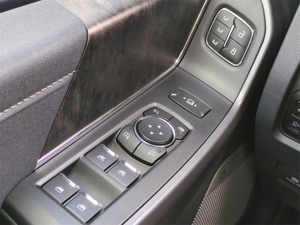 New 2026 Ford F250 Lariat image 24