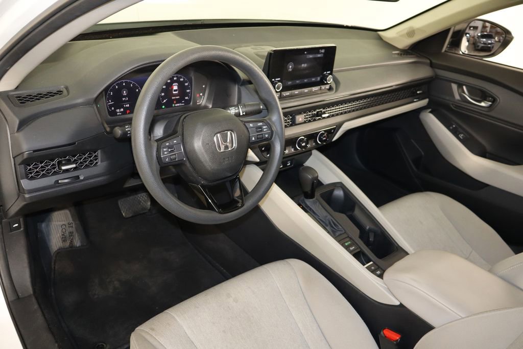Used 2025 Honda Accord SE image 22