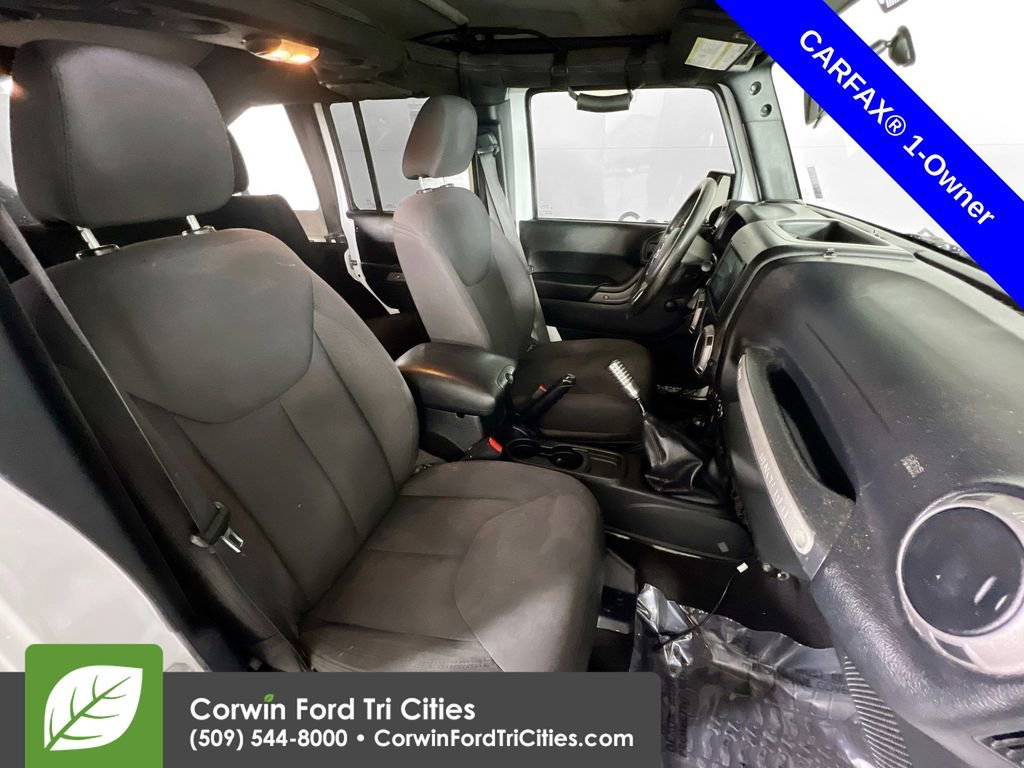 Used 2016 Jeep Wrangler Unlimited Sport w/ Max Tow Package image 16