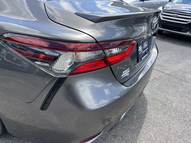 Used 2021 Toyota Camry SE FWD image 11