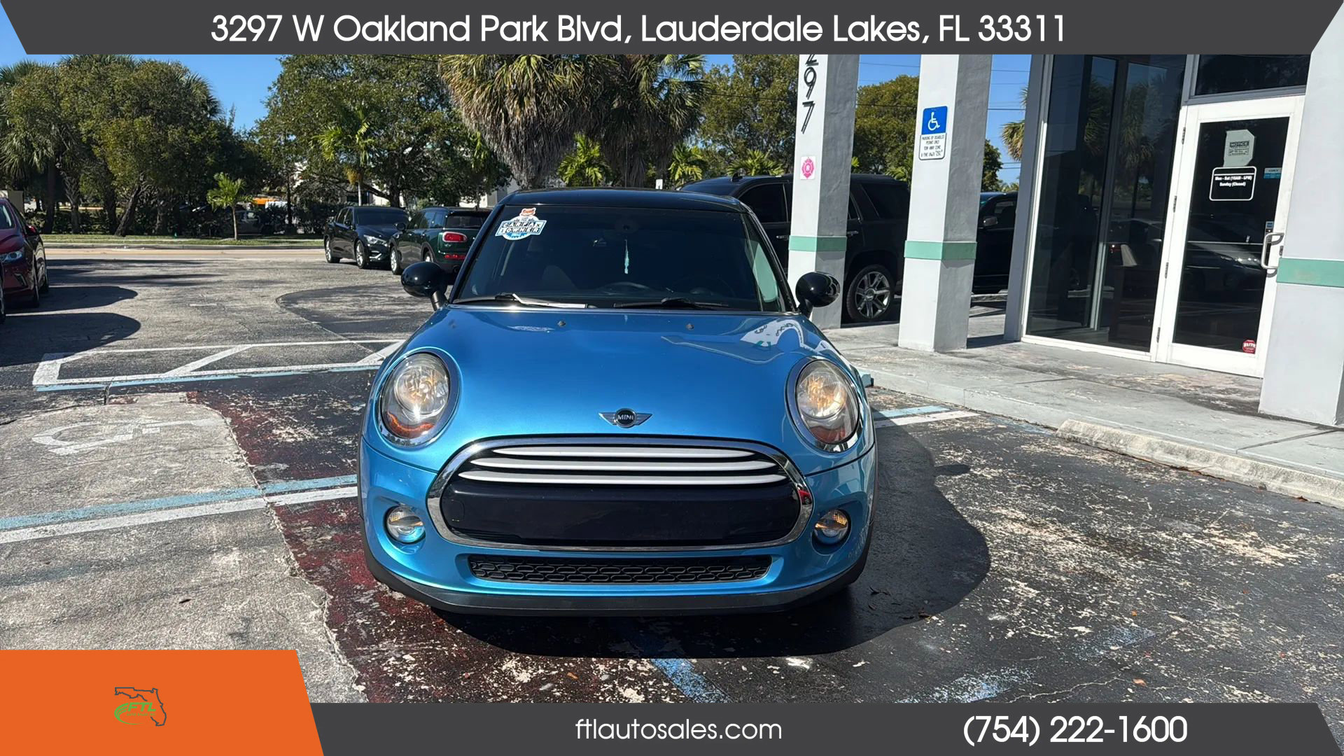 Used 2015 MINI Cooper 4-Door Hardtop image 5