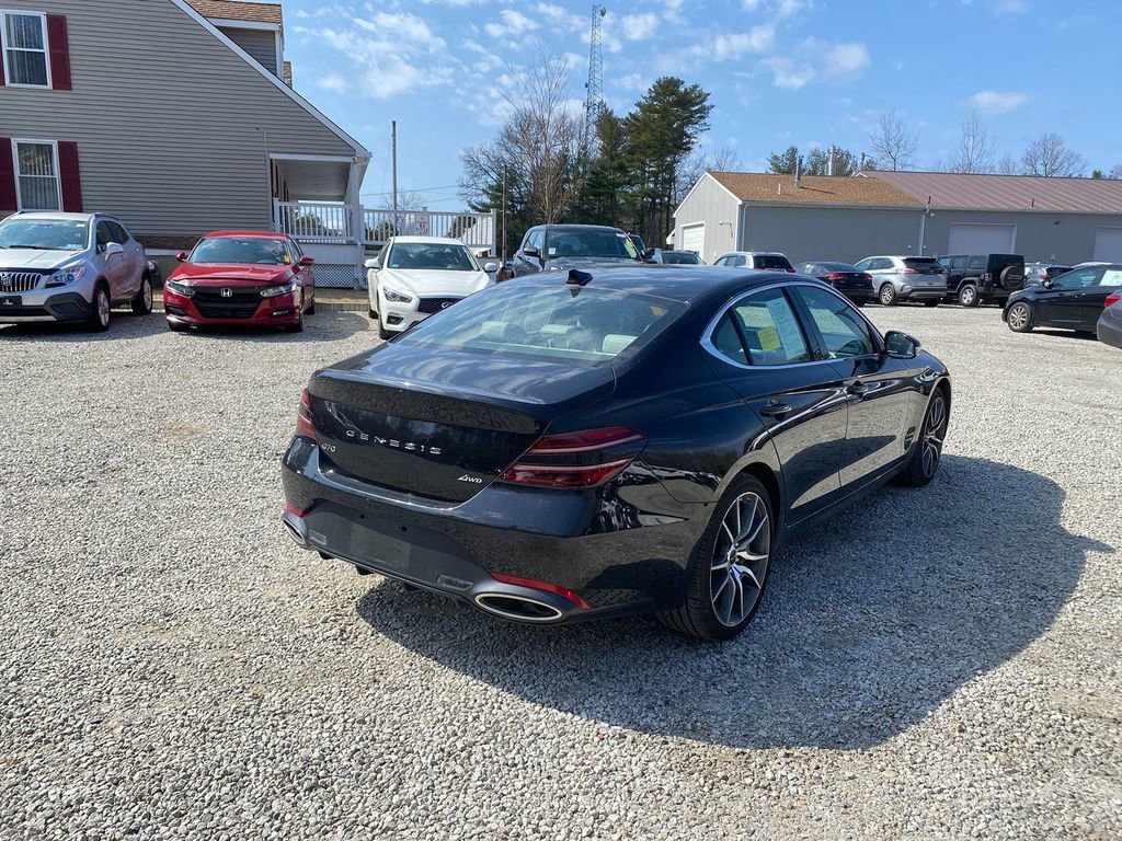 Used 2024 Genesis G70 2.5T image 5
