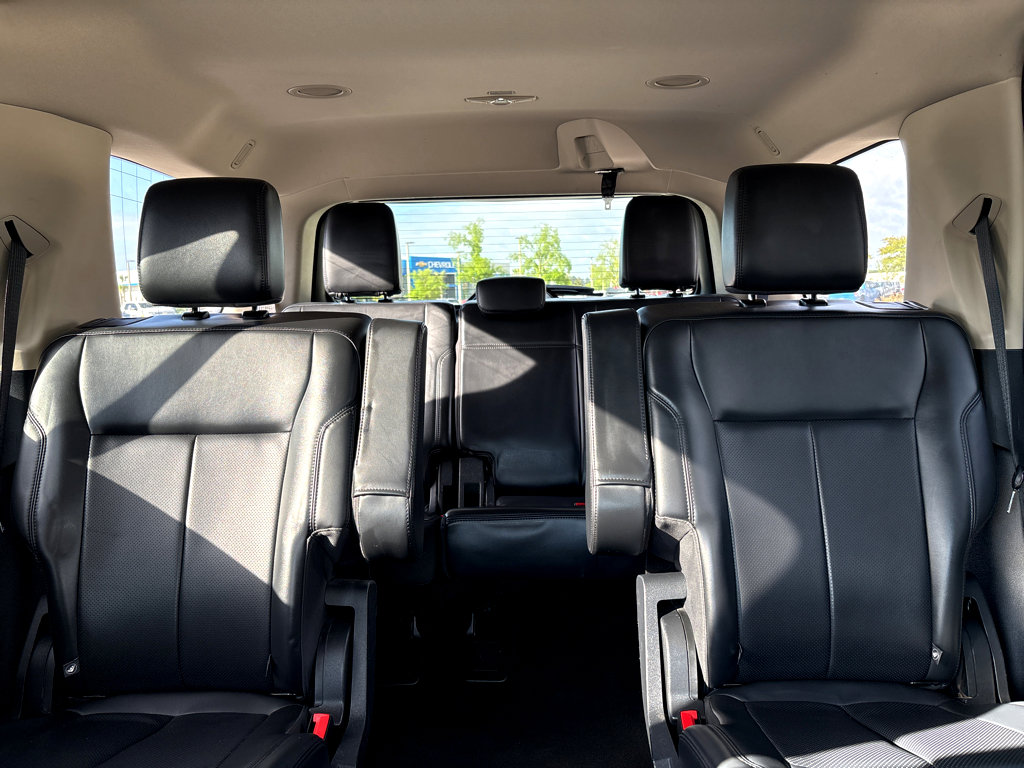 Used 2024 Ford Expedition XLT image 8