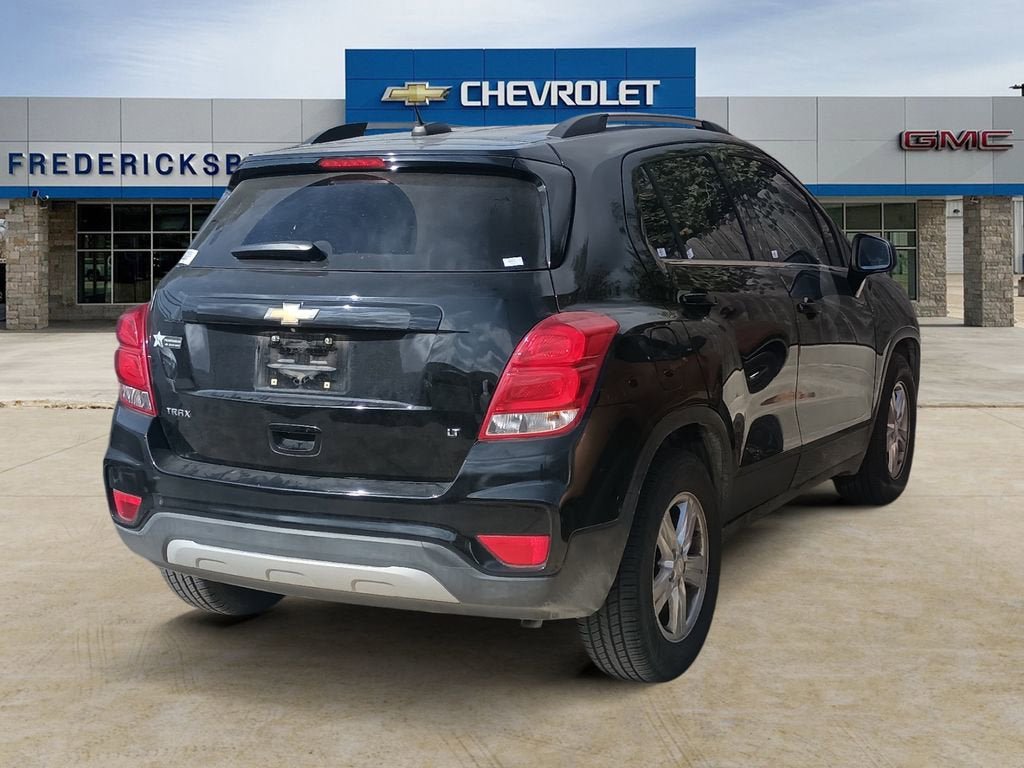 Used 2019 Chevrolet Trax LT FWD image 2