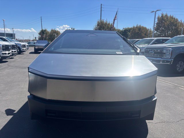 Used 2024 Tesla Cybertruck AWD Crew Cab image 9