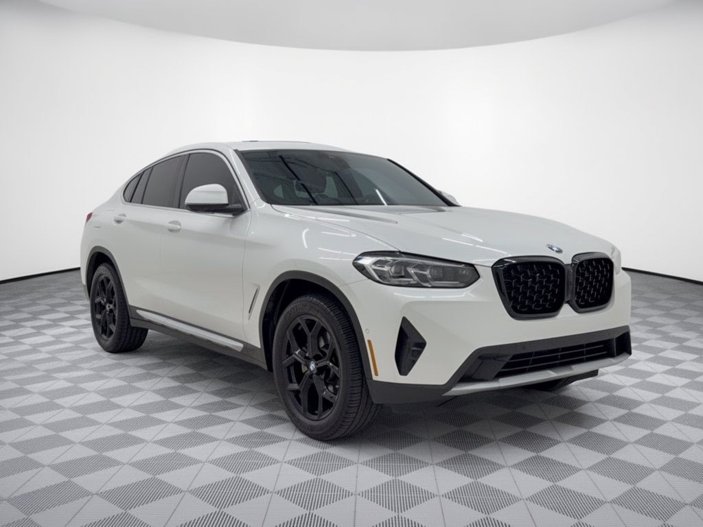 Used 2024 BMW X4 xDrive30i AWD/4WD image 7