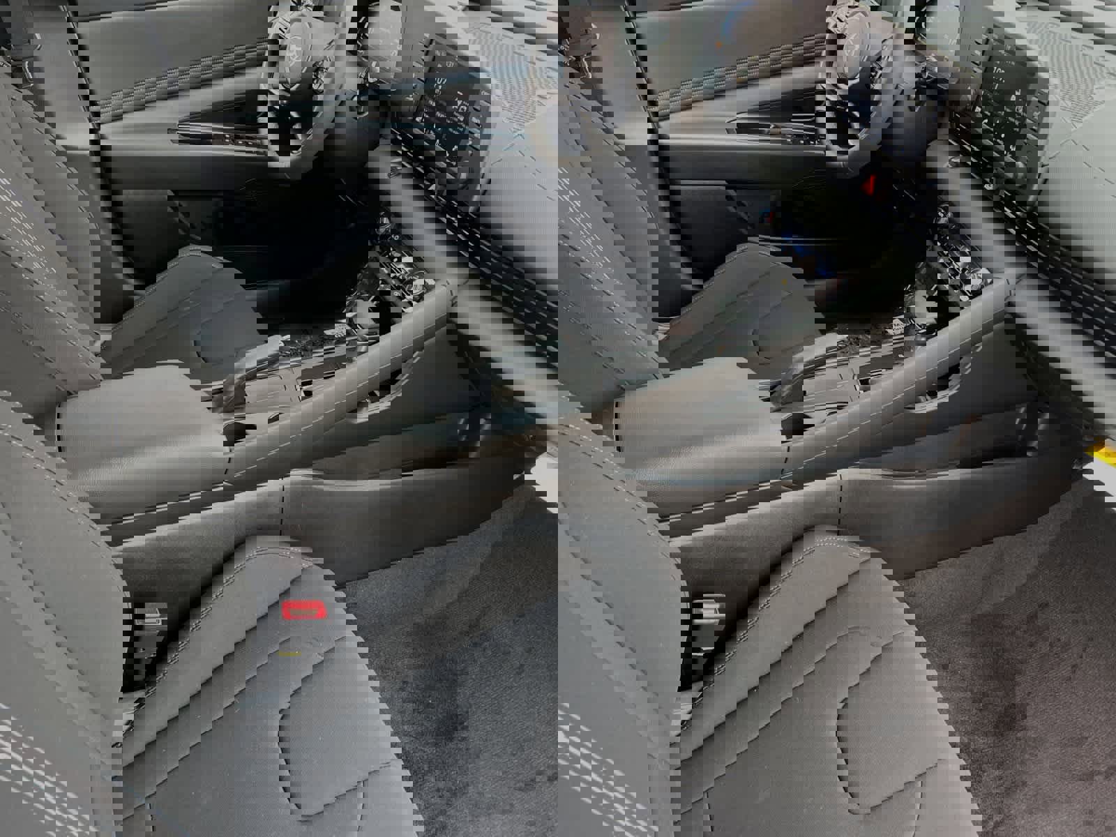 New 2025 Hyundai Elantra Sport image 16