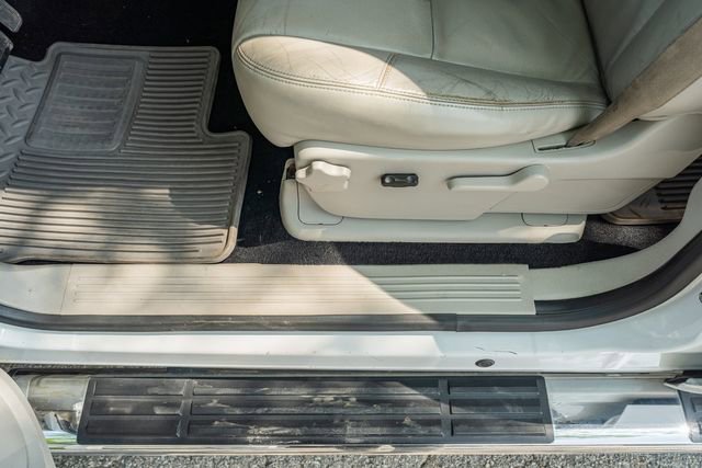 Used 2014 Chevrolet Silverado 2500 LT w/ Interior Plus Package AWD/4WD image 18