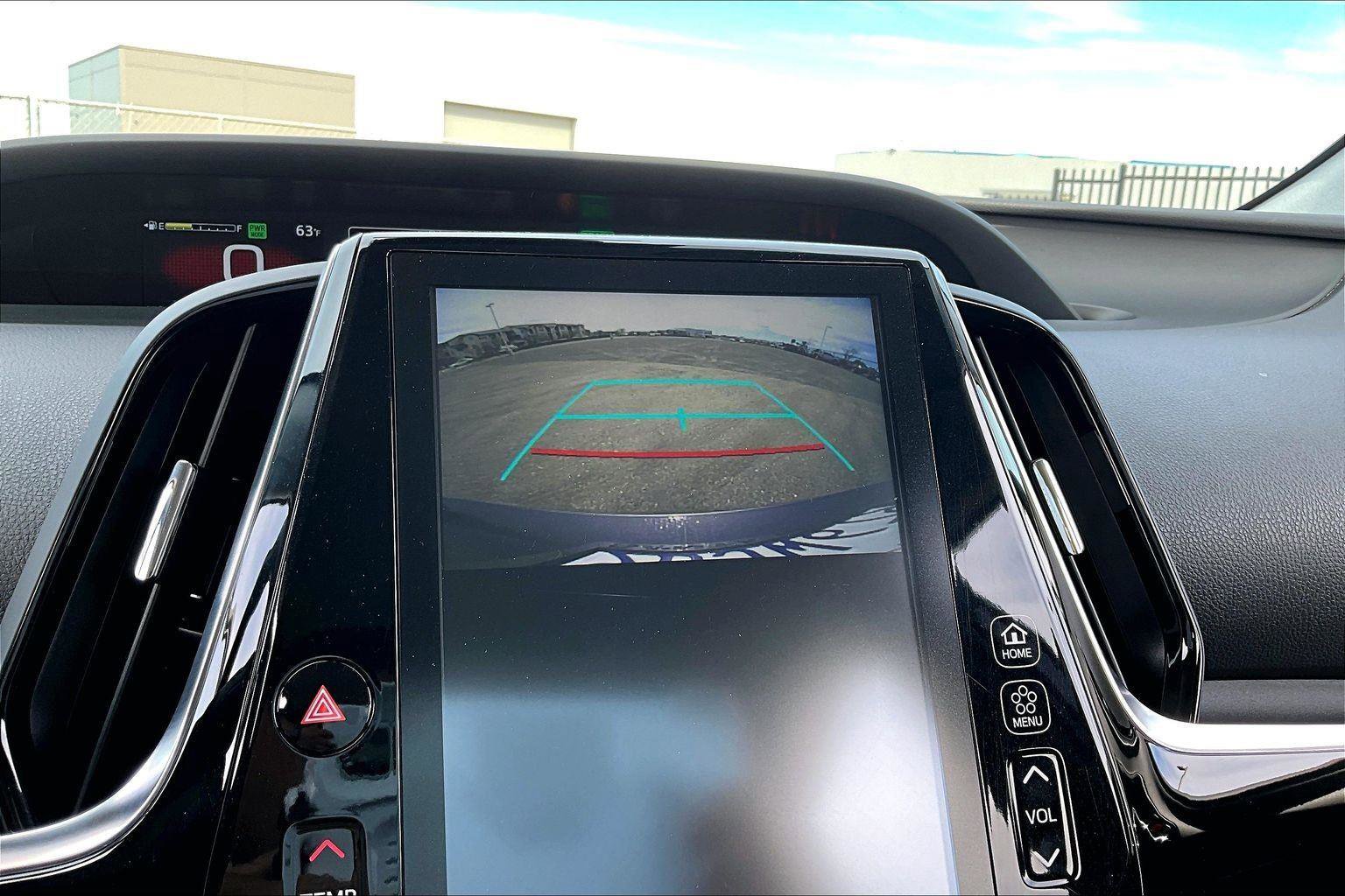 Used 2022 Toyota Prius Prime XLE image 19