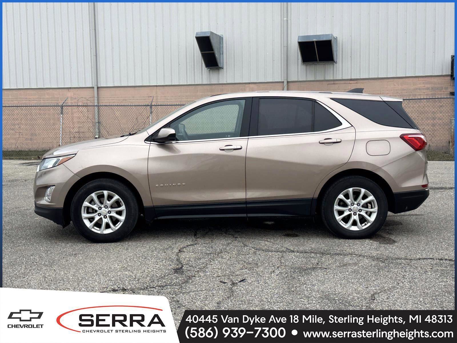 Used 2018 Chevrolet Equinox LT image 2