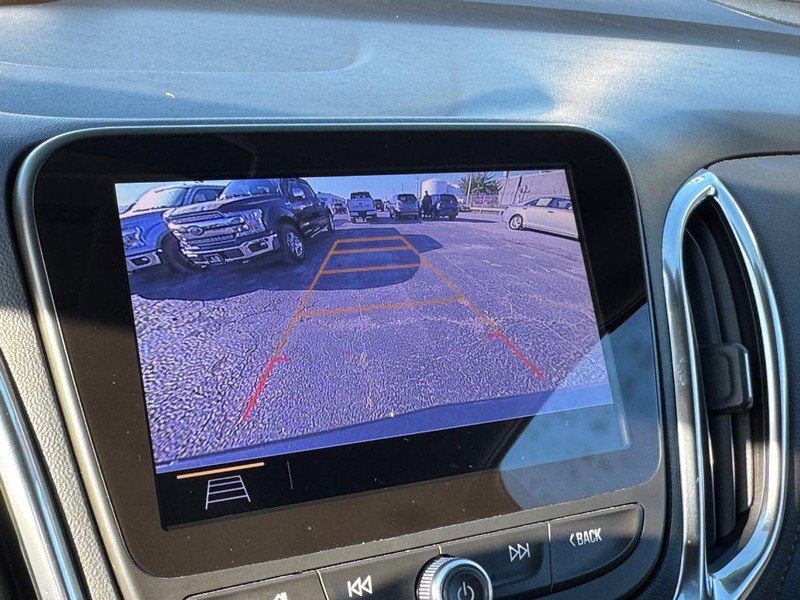 Used 2021 Chevrolet Equinox Premier FWD image 24