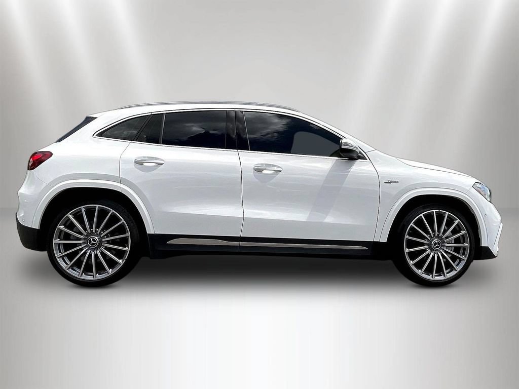 Used 2025 Mercedes-Benz GLA 35 AMG 4MATIC image 4