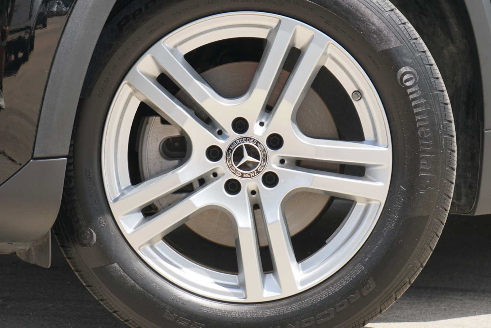 Used 2021 Mercedes-Benz GLA 250 4MATIC image 2