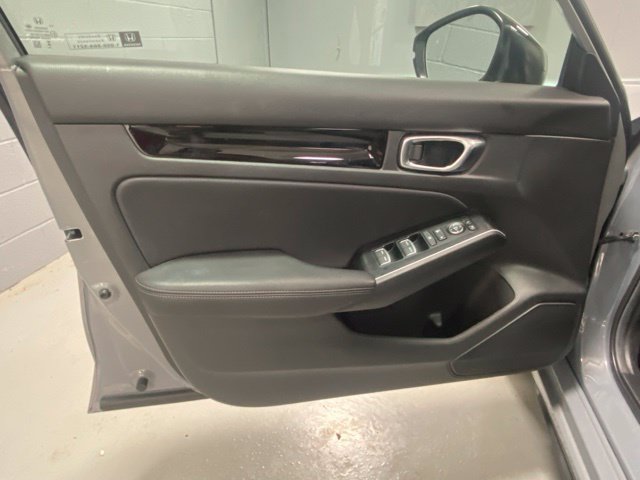 Used 2025 Honda Civic Sport Touring image 6