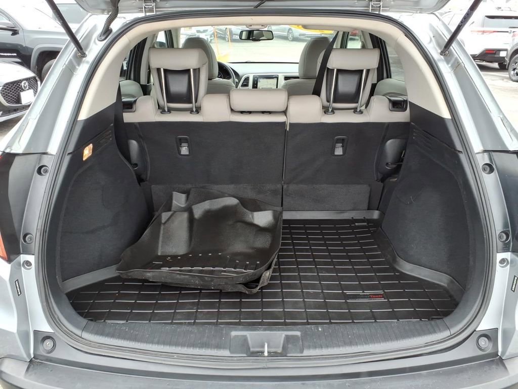 Used 2018 Honda HR-V EX-L image 8