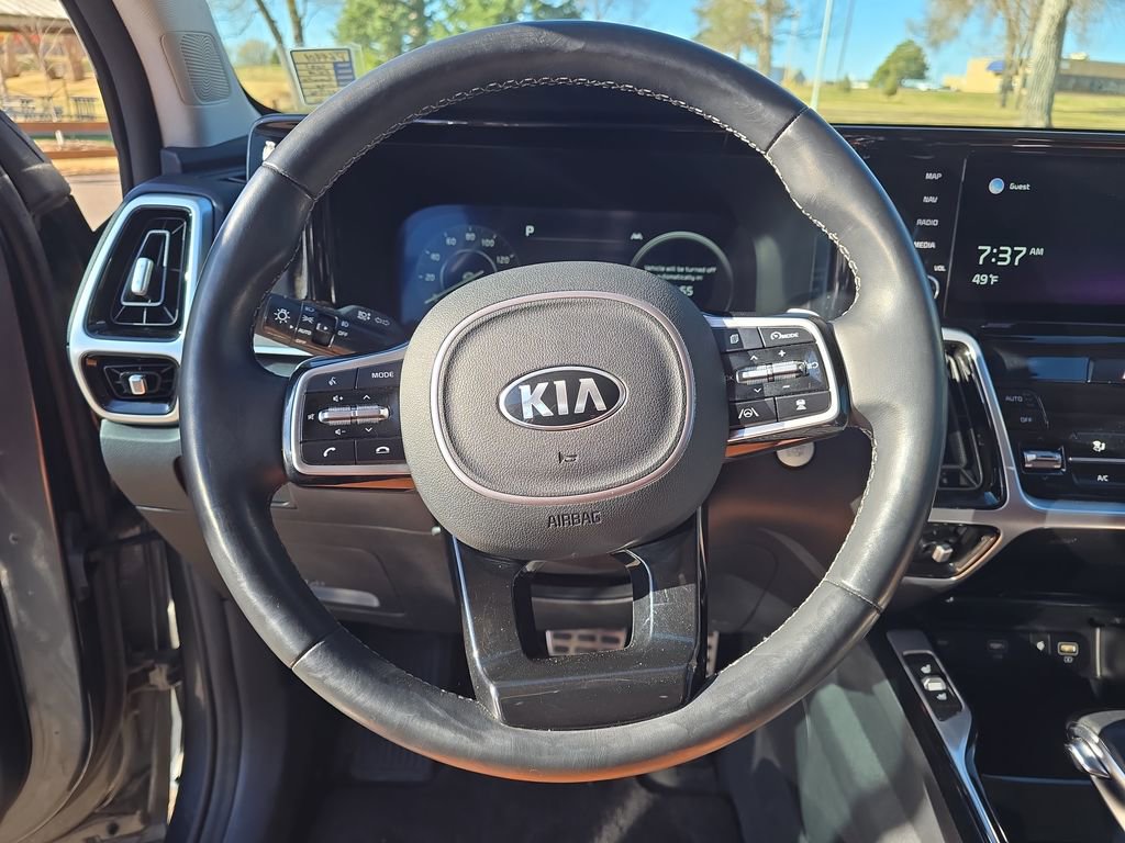 Used 2021 Kia Sorento SX Prestige image 16