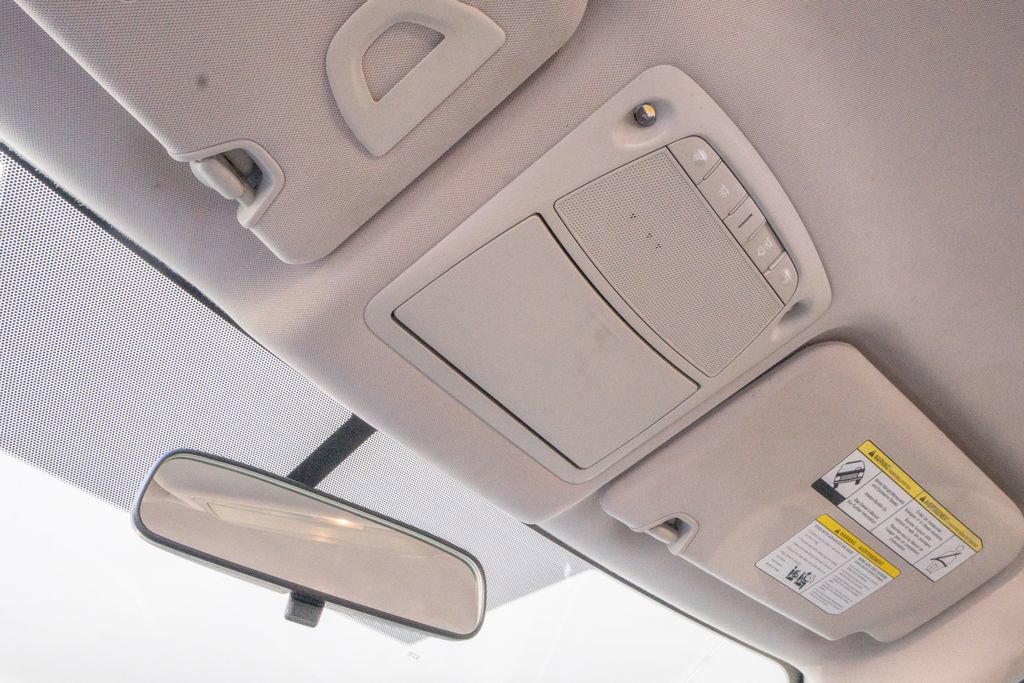 Used 2016 Nissan Rogue SV AWD/4WD image 14